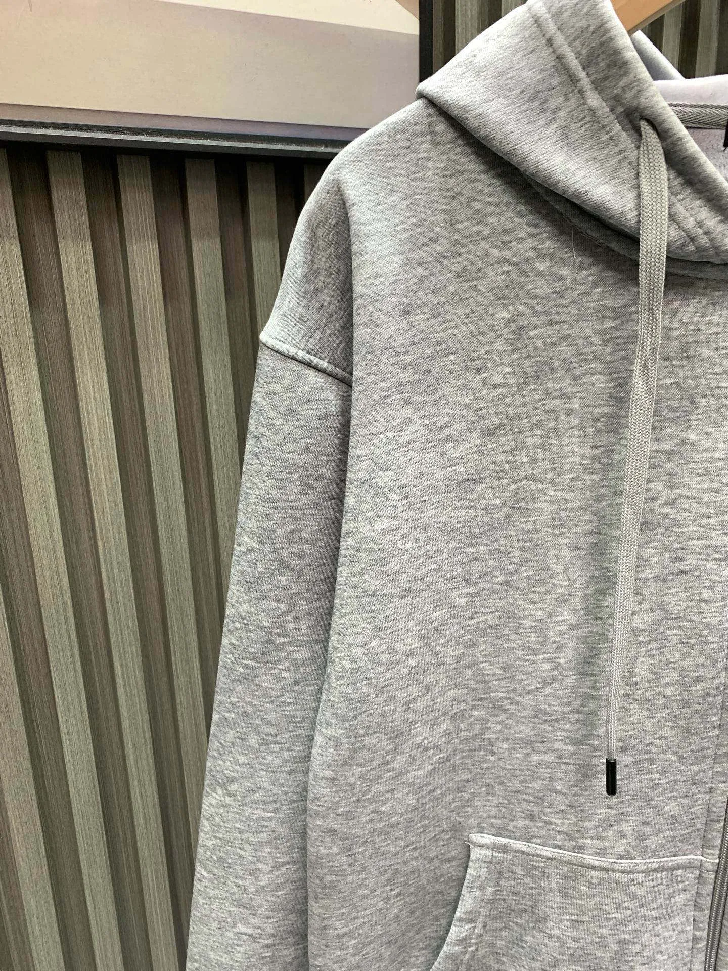 🅿️300 gray
